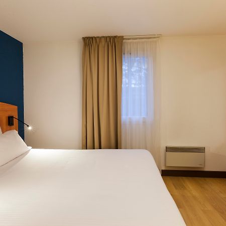 Comfort Hotel Évreux Eksteriør bilde